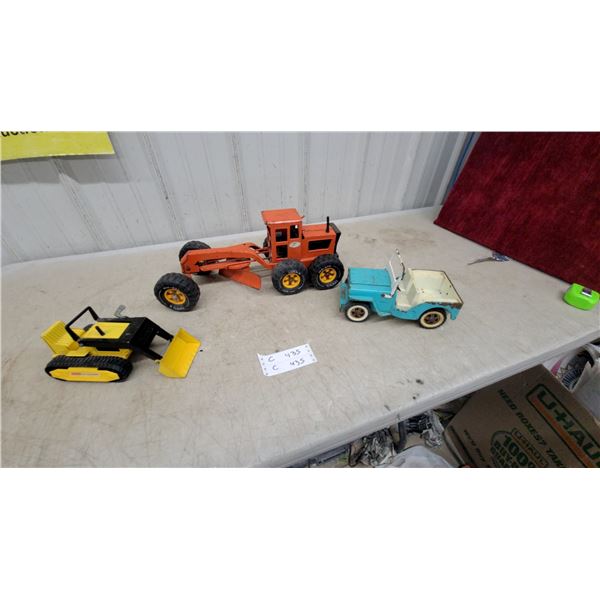Tonka and Buddy L Metal Toy Construction Vehicles Lot of 3: Yellow Track Loader, Orange Loader