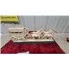 Image 8 : Carved Ivory-Style Stagecoach with Four Horses and Driver on Wooden Base, Decorative Sculpture