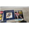 Image 2 : Hockey & Curling Books Collection - Gretzky, Bobby Hull, Derek Sanderson, Winnipeg Jets Yearbook