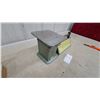 Image 4 : Triner Postal Scale with Weight Chart, Metal Platform, Vintage Counter-Top Model No. Aa4