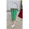 Image 3 : Mid-Century Modern Brass Wire Frame Ashtray Stand with Green Fiberglass Insert and Ceramic Ashtray