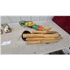 Image 5 : Elephant Figurines, Bookends Bamboo Wind Chime, and Painted Wooden Parrot Decoration