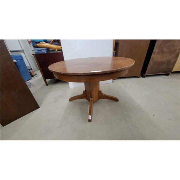 Antique Round Oak Pedestal Dining Table 28 x 44" Diameter