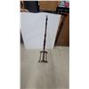 Image 4 : Wooden Valet Stand with Coat Hanger, Trouser Bar, and Shoe Rack Base