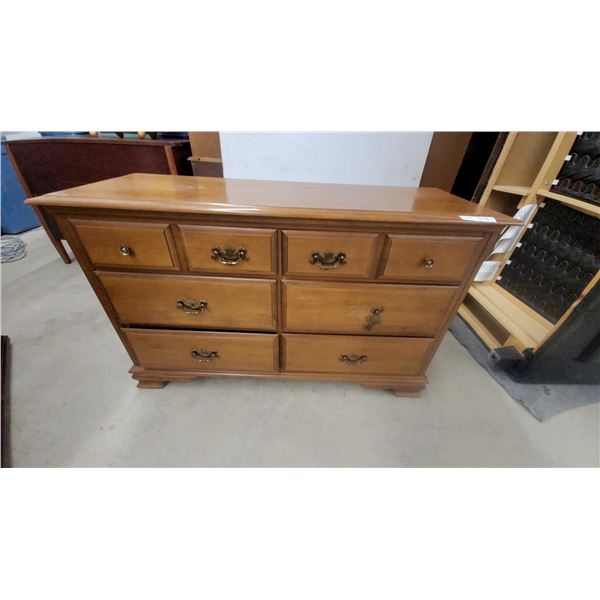 Maple 6-drawer Dresser with Brass Bail Pulls, Colonial Style, Dovetail Drawer Construction 31 x 50