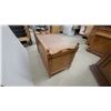 Image 5 : Maple Wood Toy Chest/Blanket Box with Hinged Lid, Ball Finials, and Cutout Handles 21 x 35 x 17"