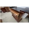 Image 4 : Bernhardt Dinning Server Rolling 35 x 40 x 19" and Extened Size 35 x 60 x 19"