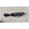 Image 6 : 3 Air Tools: Power Fist 6" Dual Action Orbital Sander, Hot Rod 1/2" Air Impact Wrench, Air Ratchet