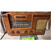 Image 1 : Vintage General Electric JK-70 Multiband Radio, Most AM Stations Play