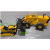 Image 1 : Tonka 1970's 18" Front End Loader, Tonka T-6 Crawler