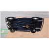Image 5 : Eatons of Canada 1940 Ford Delivery Sedan, 1/25th Scale Die-Cast