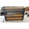 Image 5 : Antique Flat-Top Steamer Trunk with Oak Slats, Metal Hardware & Inside Tray, 20 x 28 x 19