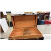 Image 6 : Antique Flat-Top Steamer Trunk with Oak Slats, Metal Hardware & Inside Tray, 20 x 28 x 19