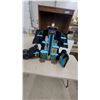 Image 4 : Imaginext DC Super Friends Transforming Batcave Playset with Batman Figure