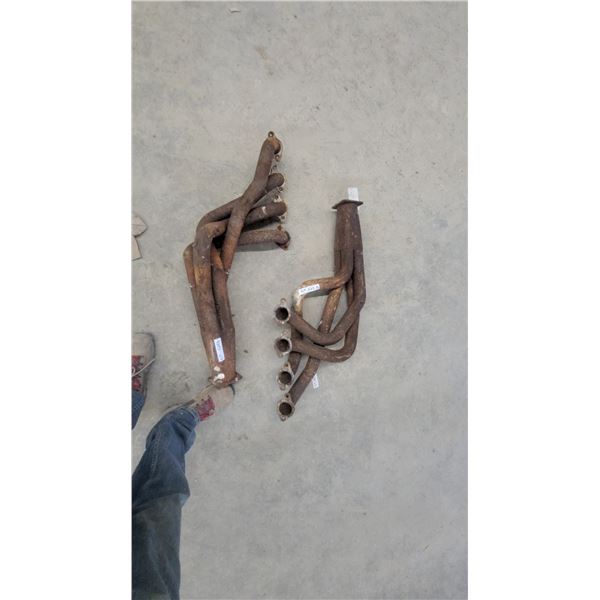 Aftermarket Tubular Exhaust Headers, 4-into-1 Design, Pair for V8 Engine