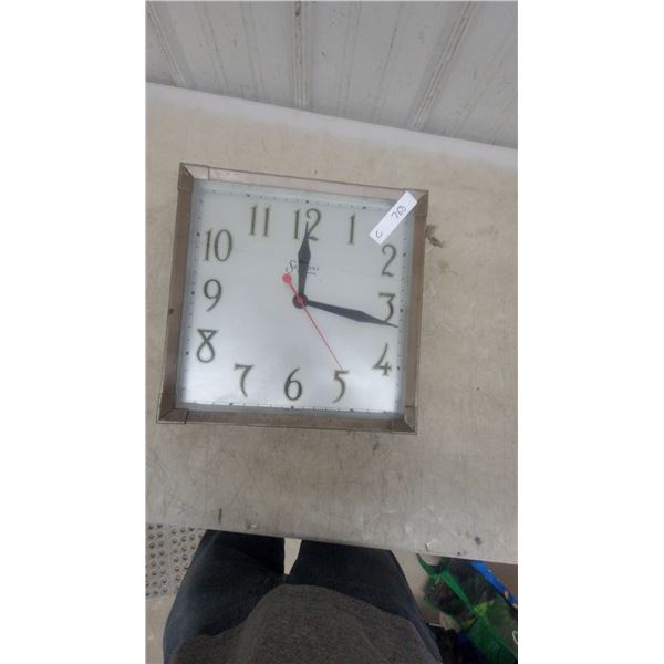 Sessions Self Starting Square Electric Wall Clock Vintage 14 x 14"