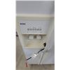 Image 2 : Kenmore Side-By-Side Refrigerator with Ice and Water Dispenser, White 66 x 33 x 30"