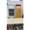 Image 1 : 2-Step Folding Step Stool & Wooden Mechanics Creeper with Casters