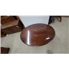 Image 2 : Queen Anne Style Mahogany Drop-Leaf Oval Coffee Table with Cabriole Legs 16 x 18 x 48" and Extended