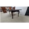 Image 3 : Queen Anne Style Mahogany Drop-Leaf Oval Coffee Table with Cabriole Legs 16 x 18 x 48" and Extended