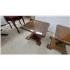 Image 4 : Pair of Wooden Pedestal End Tables with Turned Columns and Square Tops 16 x 18 x 18"