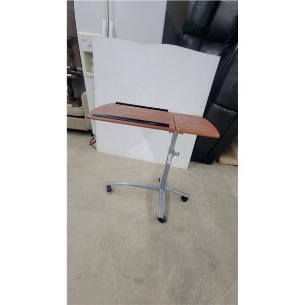 Adjustable Rolling Laptop Stand with Split Tilting Wood-Grain Top and 4-leg Caster Base or Bed Easy