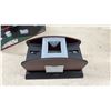 Image 3 : Lifestyle Studios Automatic Card Shuffler & Fifth Avenue Crystal Goblets Set of 4