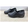 Image 7 : Shoes for Crews Black Slip-On Work Shoes, Slip & Oil Resistant Soles Size 9