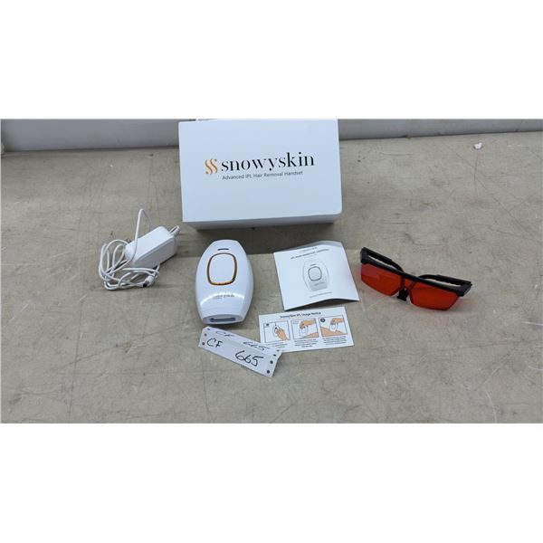 SnowySkin Advanced IPL Hair Removal Handset with Power Adapter & Safety Glasses