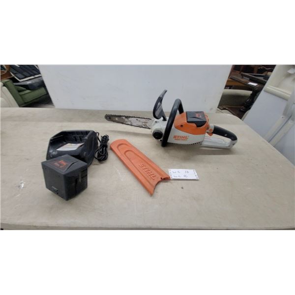 STIHL MSA 140 C Battery-Powered Chainsaw with 2 Battery, Charger, and Bar Cover Working Cond.