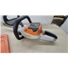 Image 3 : STIHL MSA 140 C Battery-Powered Chainsaw with 2 Battery, Charger, and Bar Cover Working Cond.