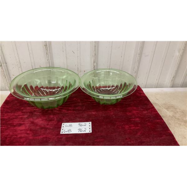 Pair of 1920s Uranium Glass Mixing Bowls, Paneled Rolled Rim, 10 1/2" and 9 1/2"