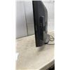 Image 5 : Philips 32" LCD Television with Stand