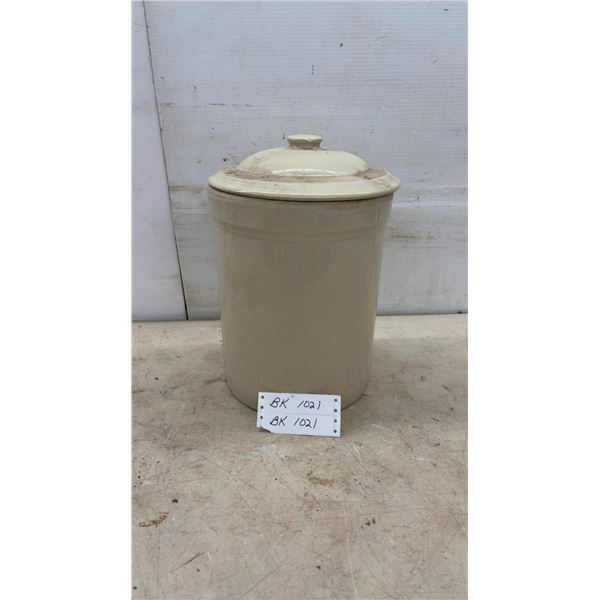 Medalta Potteries Stoneware Crocks, 1-Gallon and 2-Gallon with Lid
