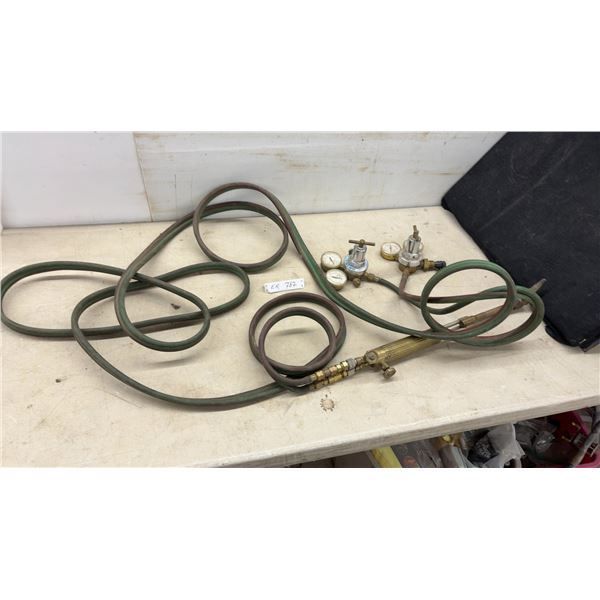 Uniweld Oxy-Acetylene Torch Kit with Regulators, Hoses, and Cutting Torch