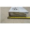 Image 9 : Euro-Ceram Wall Tiles 20 x 25 Cm and Granite Backsplash 24 x 4