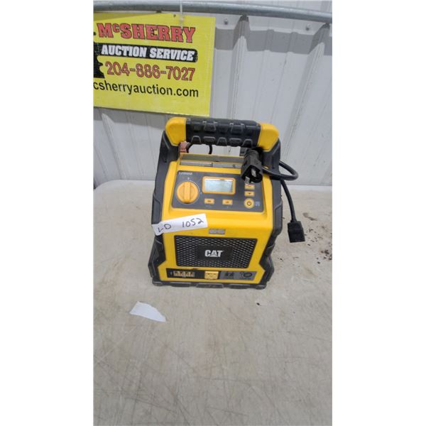 CAT CJ1000DCP 1000 Amp Jump Starter with Air Compressor and Power Station