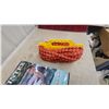 Image 4 : Intex River Run Inflatable Lounge Tubes (2) and Tow Rope