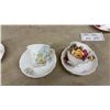 Image 11 : Collection of English Bone China Teacups and Saucers Including Royal Vale, Colclough & More