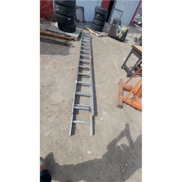 Aluminum Extension Ladder, Approximately 24'