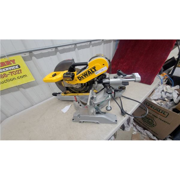 DeWalt 12" Double Bevel Sliding Compound Miter Saw Modle dw7187