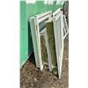 Image 6 : 2 Double Pain Sliding Windows 36 x 35, 45 x 45-1/2 and Opening Tripple Pain 34-1/2 x 42-3/4