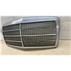 Image 3 : 1970's Mercedes-Benz W123 Chrome Front Grille with Star Emblem