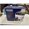 Image 2 : DE'LONGHI MAGNIFICA PLUS ESPRESSO MACHINE - TESTED WORKING, RETAIL $1399