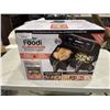 Image 2 : NINJA FOODI 4-IN-1 10QT DUAL ZONE AIR FRYER - TESTED WORKING, RETAIL $269