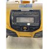 Image 4 : DEWALT JOBSITE RADIO AND ELECTRIC DRILL