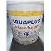 Image 2 : PAIL OF AQUA PLUG LEAK STOPPER