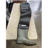Image 1 : SIZE 9 NEOPRENE WADERS