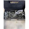 Image 2 : CABLE LINK TIRE CHAINS AND MINI CAR VACUUM