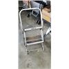 Image 1 : LITTLE GIANT FOLDING WORKSTATION LADDER